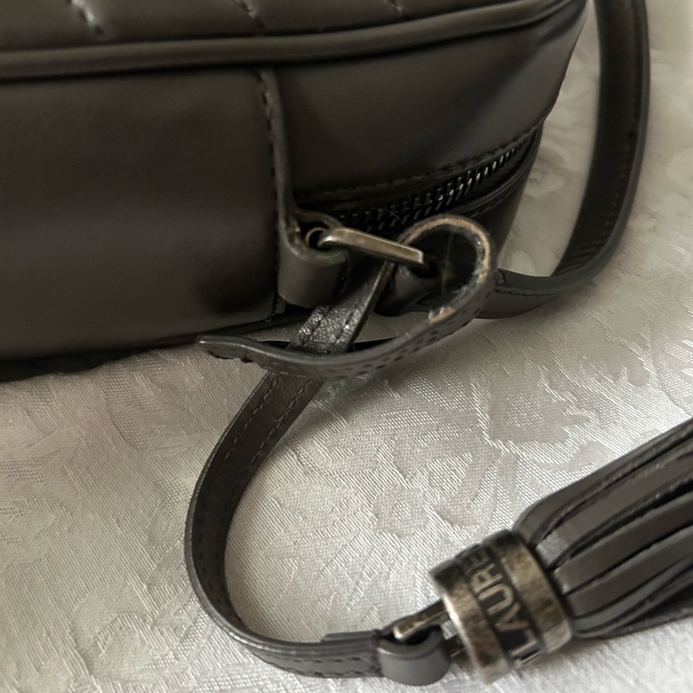 Authentic Saint Laurent Lou Camera Bag in Gray chevron quilted leather - Picture 7 of 13